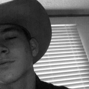 Meet your Posher, Cade